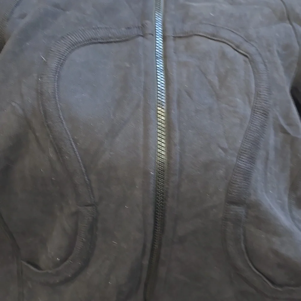 Lululemon Scuba Sweatshirt - Picture 3 of 8